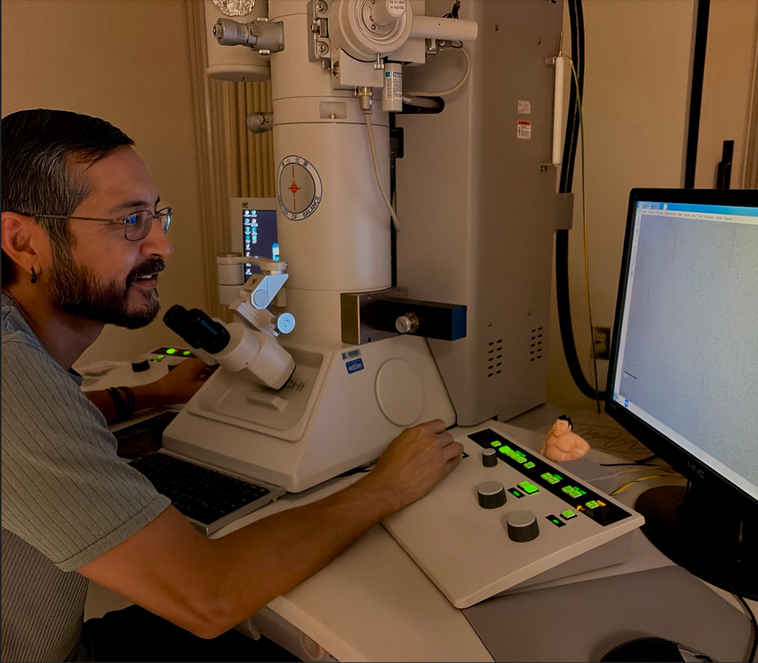 Microscopy and imaging services at New Mexico State University